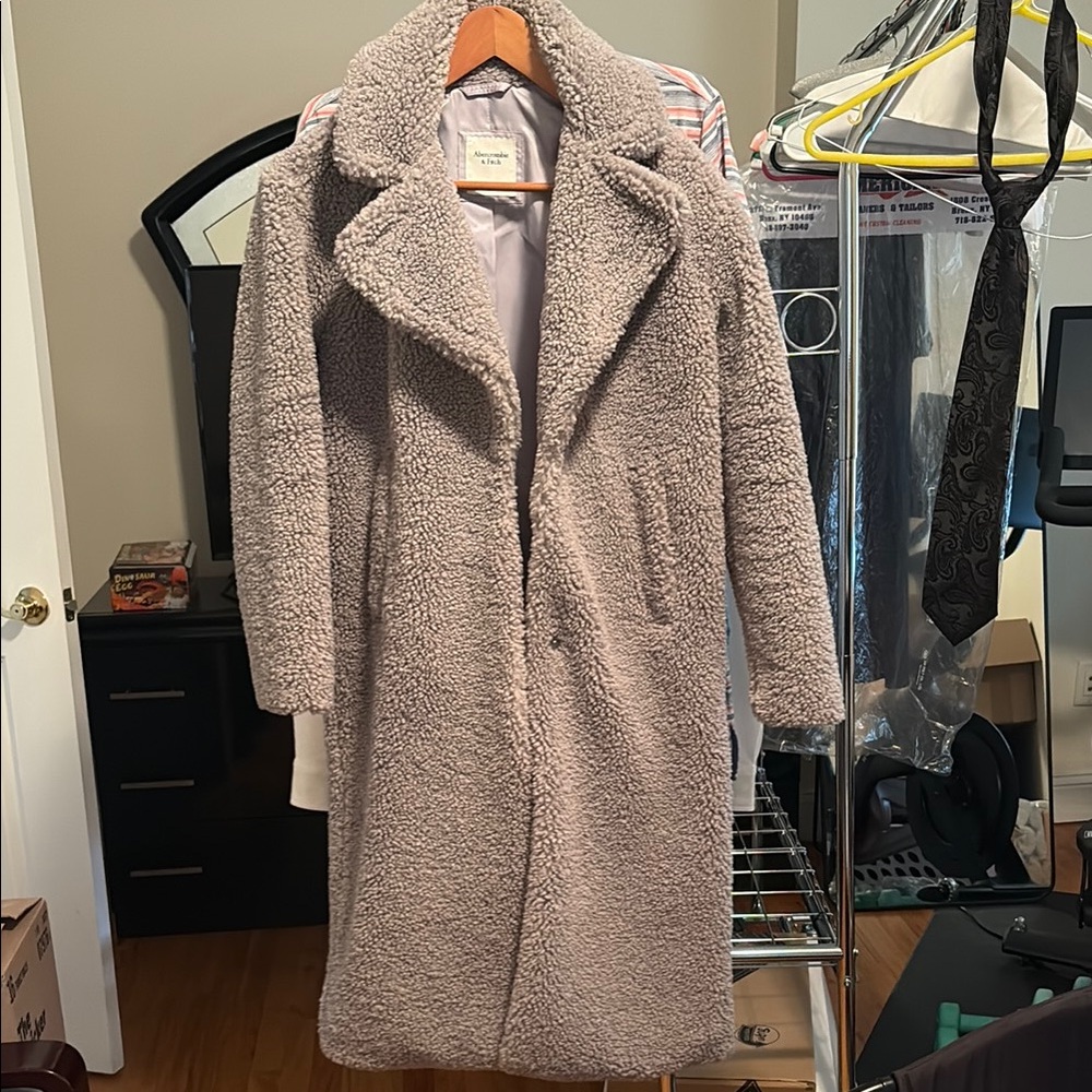 Abercrombie & Fitch Gray Teddy Jacket Plush Oversized Design